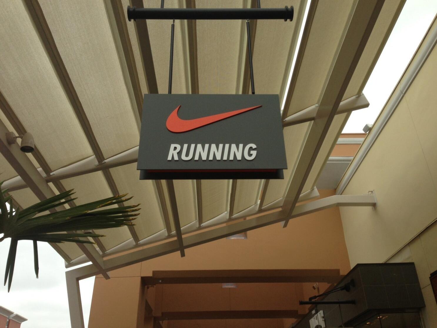 Nike running sale fashion valley